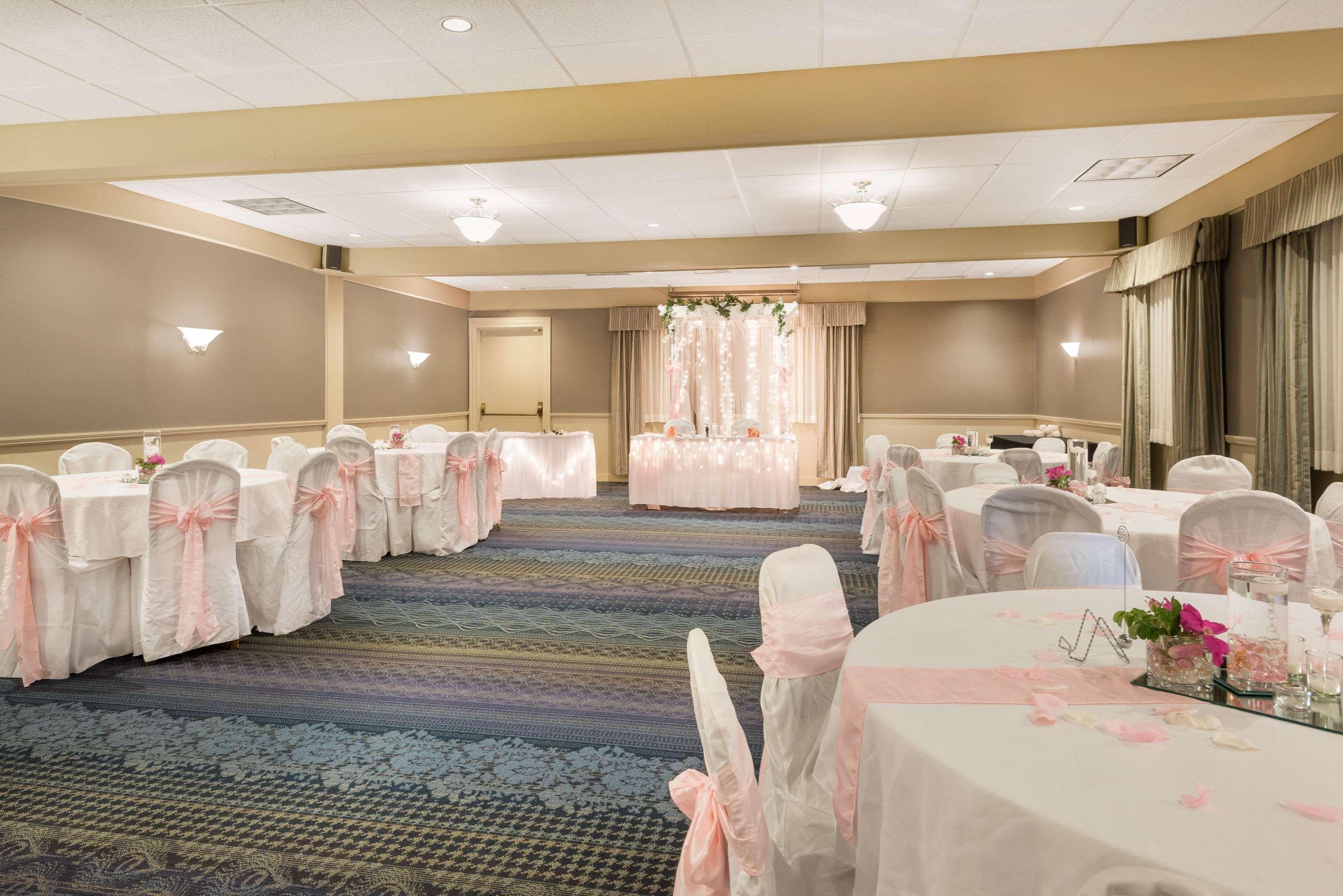 Ramada Plaza By Wyndham Portland Hotel Екстериор снимка