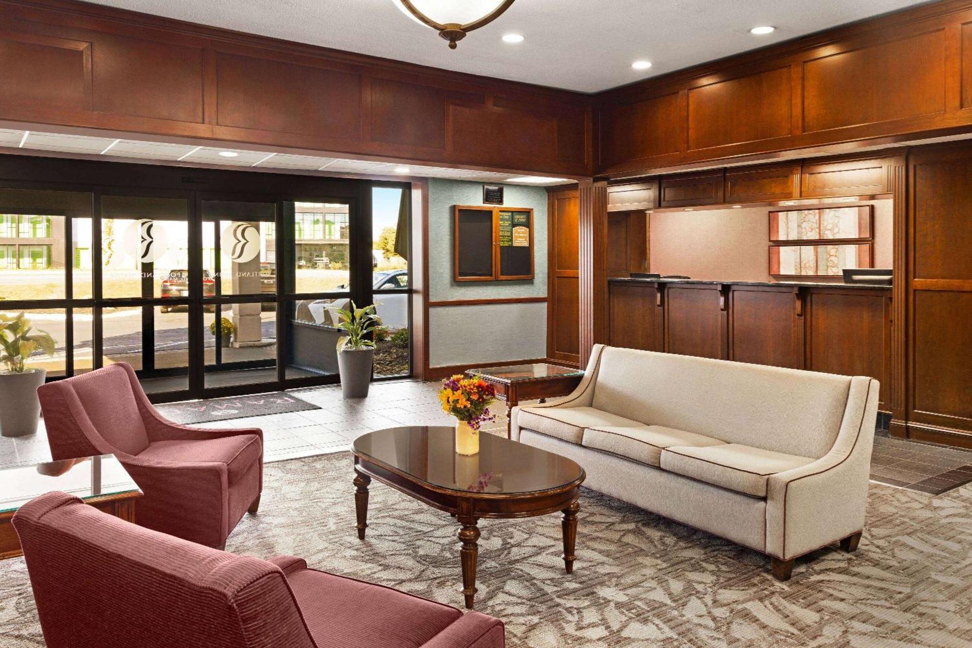 Ramada Plaza By Wyndham Portland Hotel Екстериор снимка
