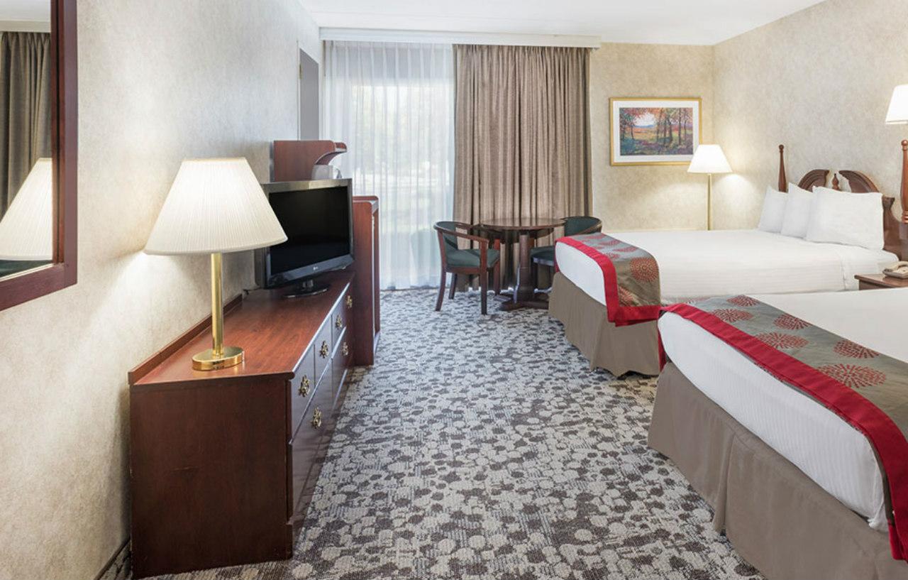 Ramada Plaza By Wyndham Portland Hotel Екстериор снимка